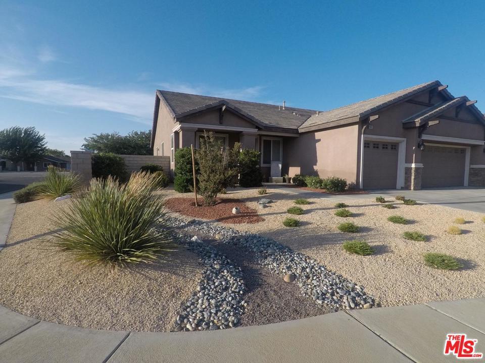 4041 Victoria Lane - Photo 1