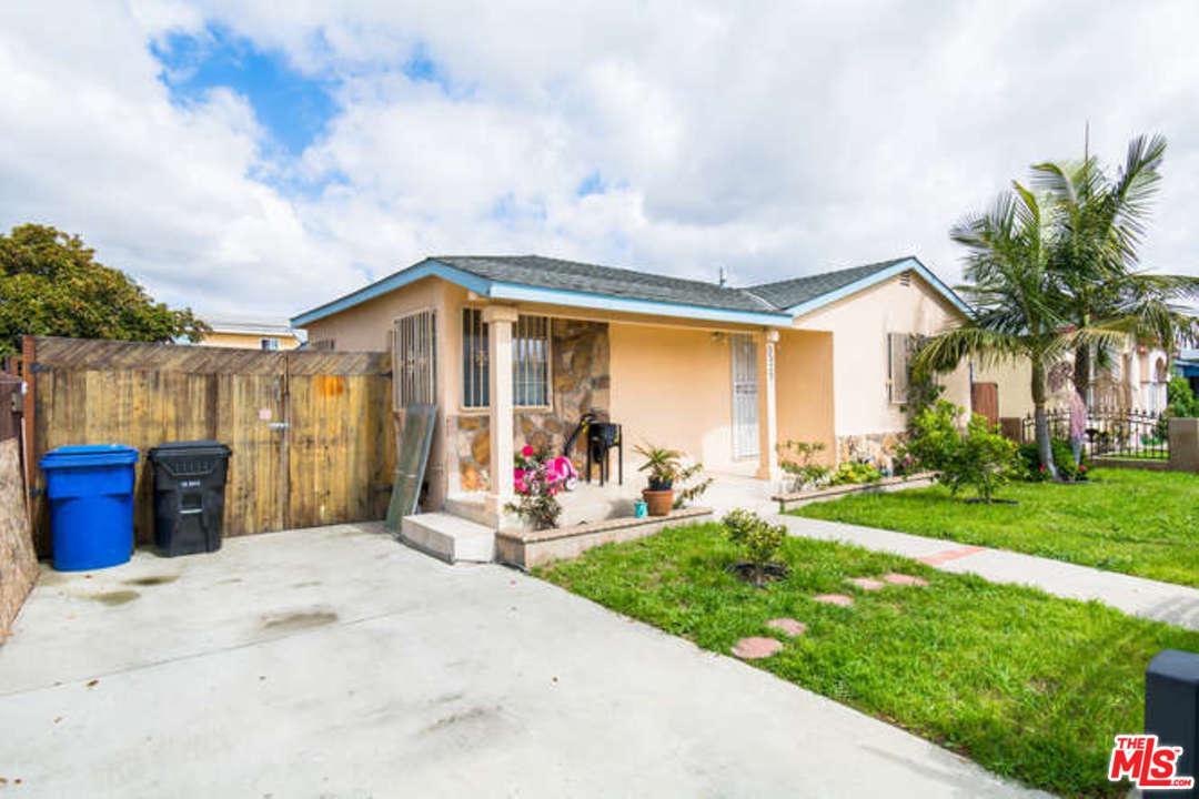 3527 133RD Street - Photo 1
