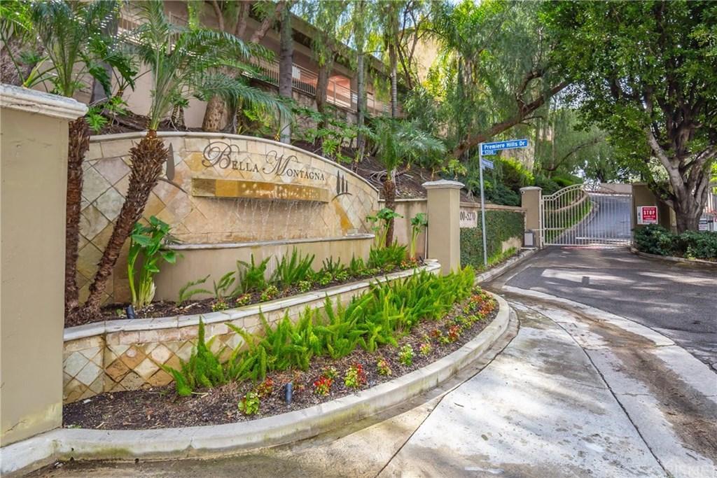 5210 Premiere Hills Circle - Photo 1