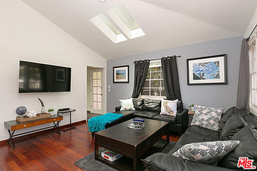 2433 Wilson Avenue - Photo 1