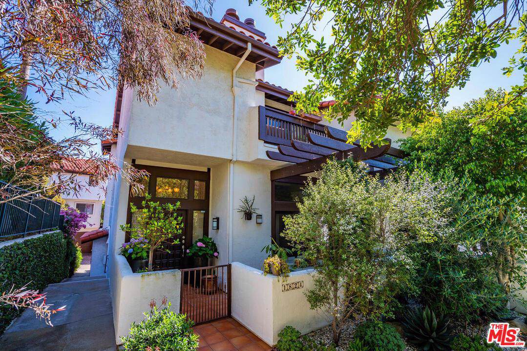 1824 Palisades Drive - Photo 1