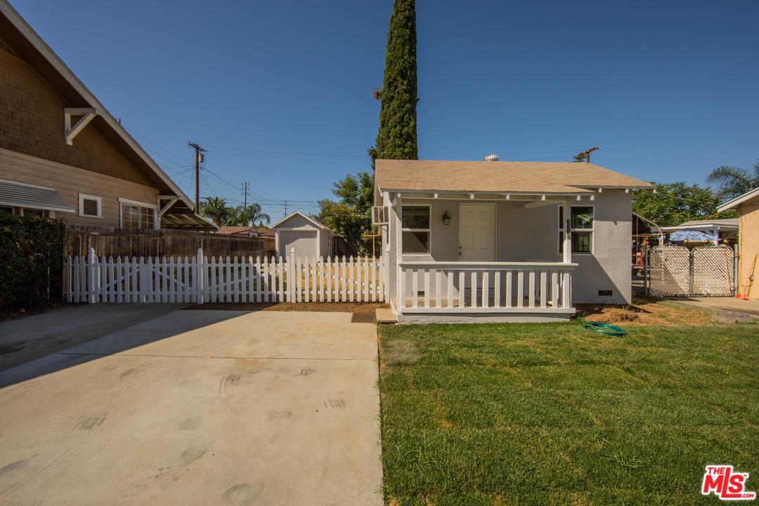 3332 Spruce Street - Photo 1