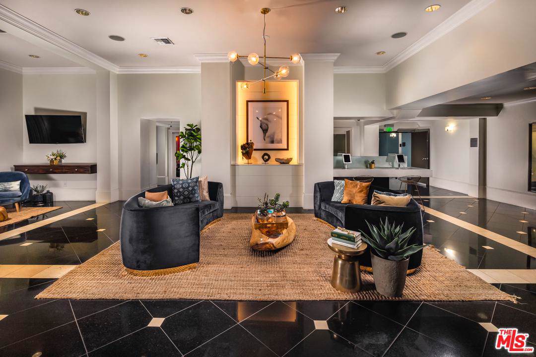 10833 Wilshire Boulevard - Photo 1