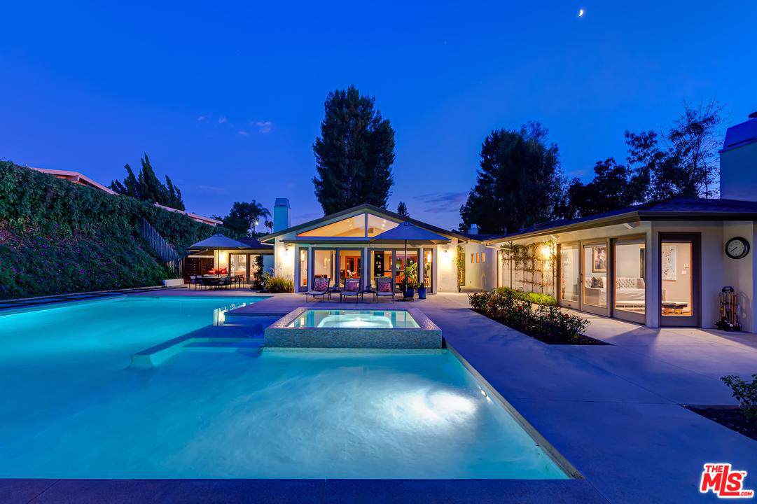16231 Meadowridge Way - Photo 1