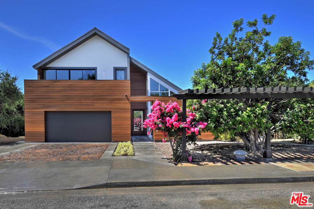 18177 Knoll Hill - Photo 1