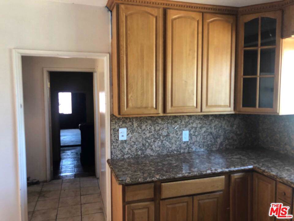 128 20TH Street - Photo 1