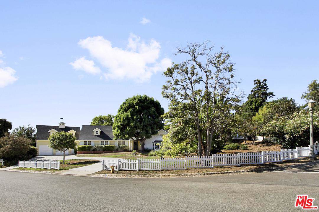1536 Sorrento Drive - Photo 1