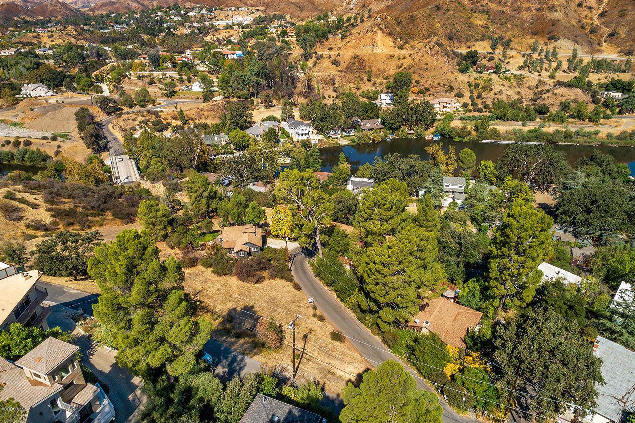 1911 OLIVERA DRIVE Drive - Photo 1