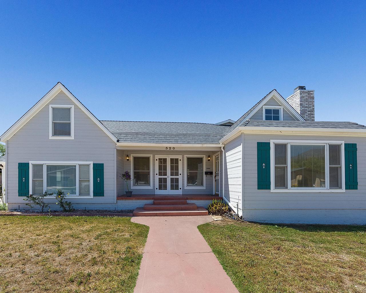 320 4TH Street - Photo 1