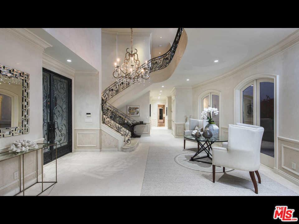 1160 Chantilly Road - Photo 1
