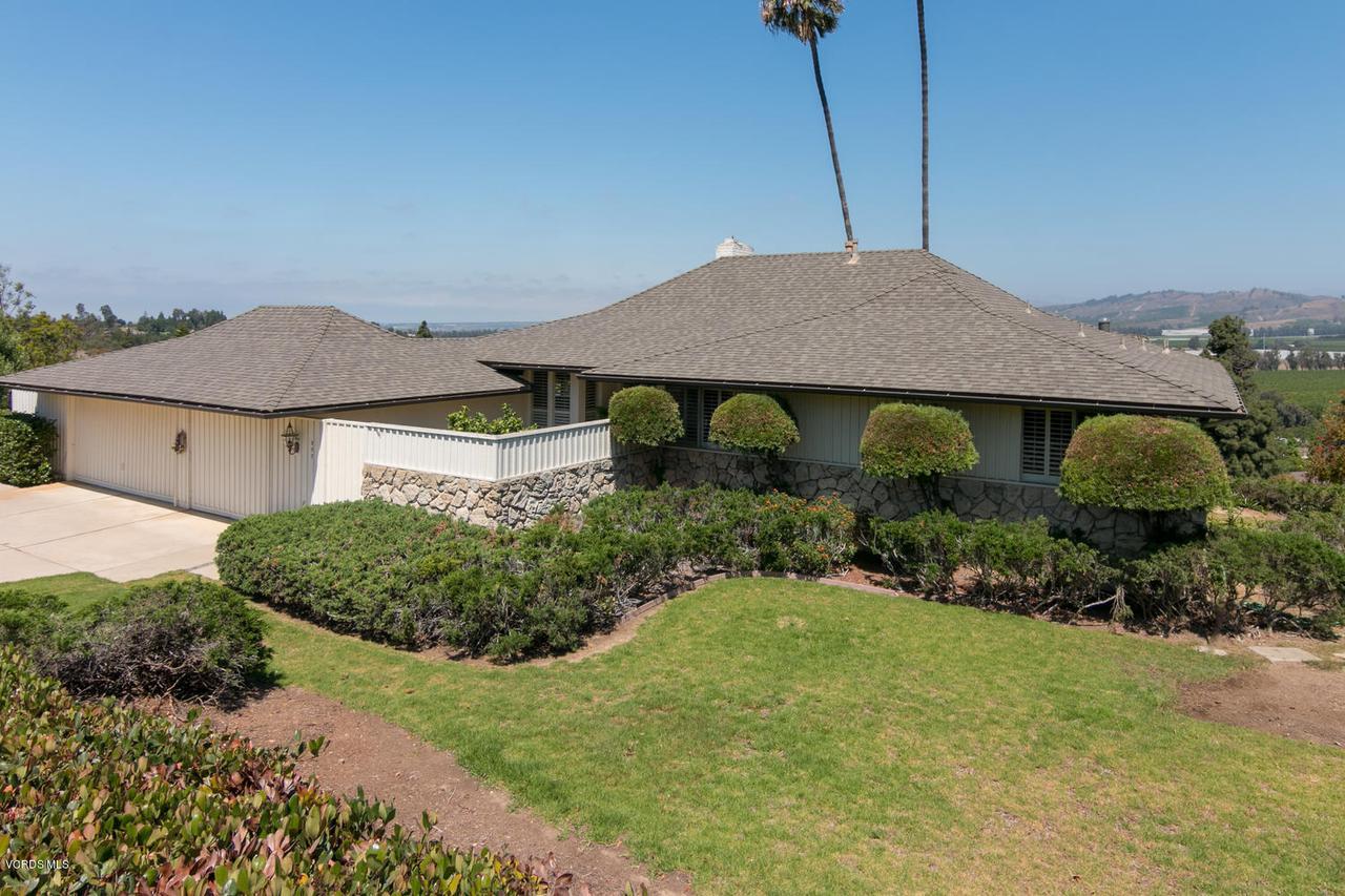 857 Deseo Avenue - Photo 1