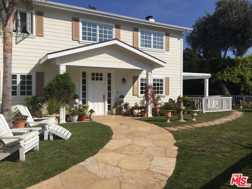 242 Surfview Drive - Photo 1