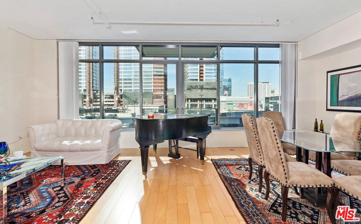 1100 Hope Street - Photo 1