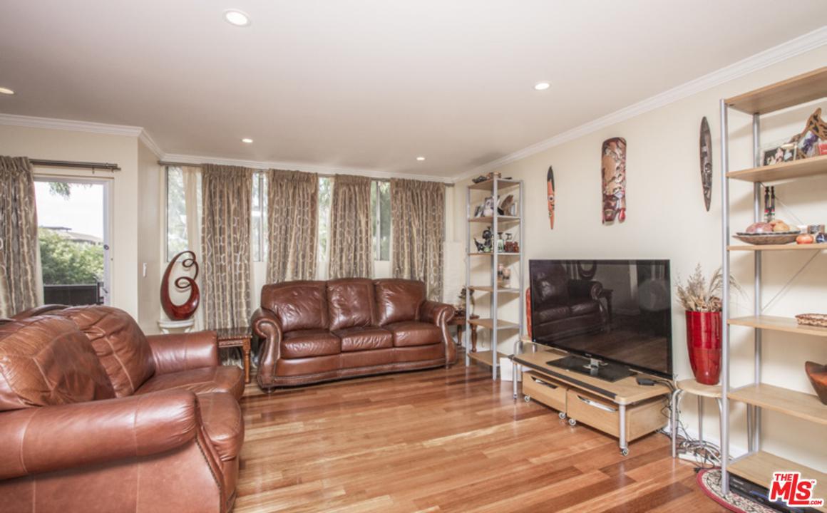 5950 Canterbury Drive - Photo 1
