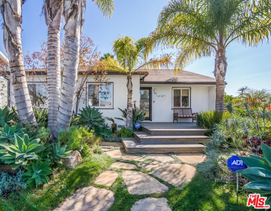 12312 Dewey Street - Photo 1