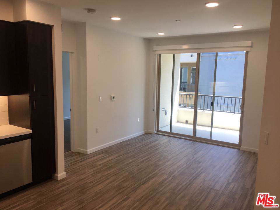 7403 La Tijera - Photo 1