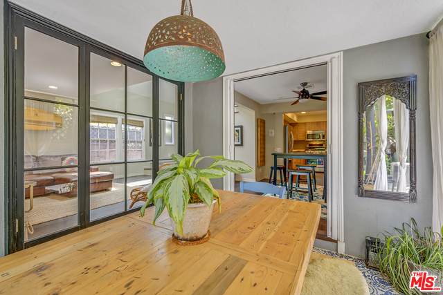2016 Alberta Ave - Photo 1
