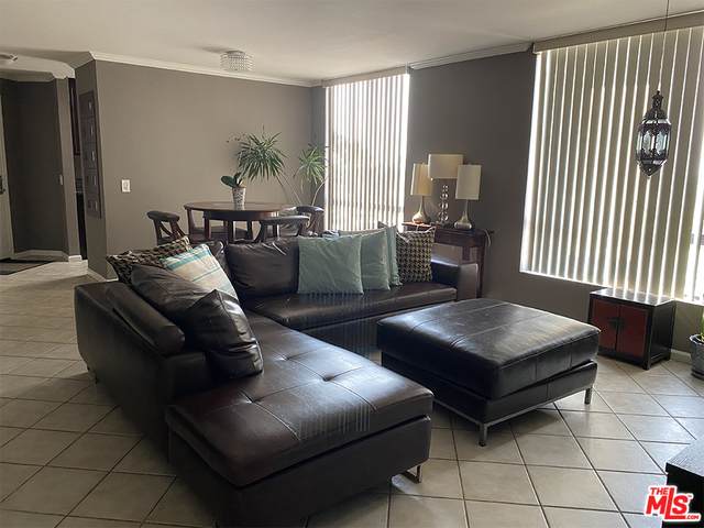 7320 Hawthorn Ave - Photo 1