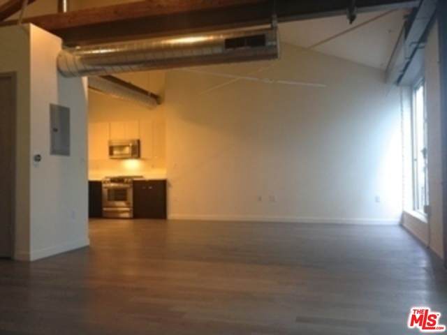 527 Molino St - Photo 1