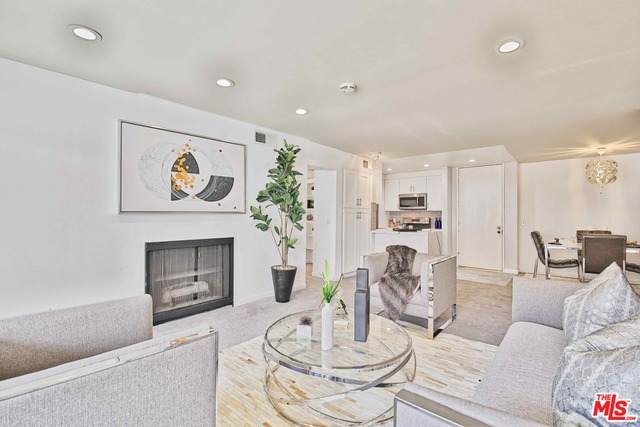 5301 Raintree Cir - Photo 1