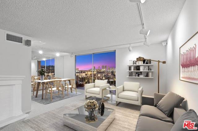 100 Doheny Dr - Photo 1