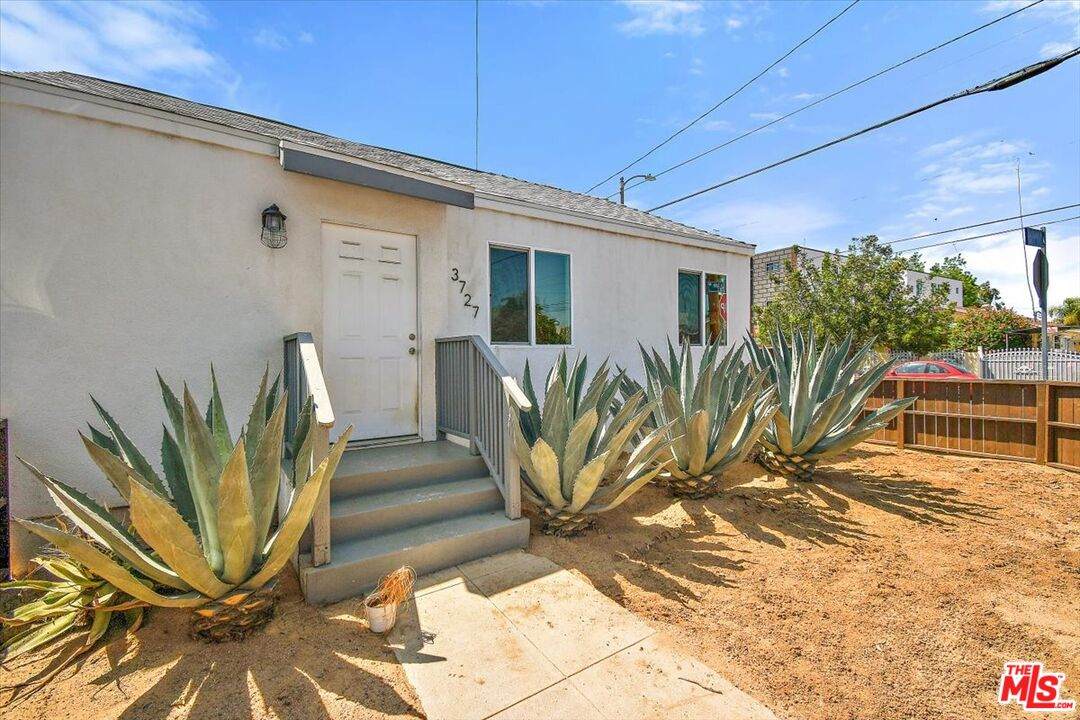 3727 La Salle Ave - Photo 1