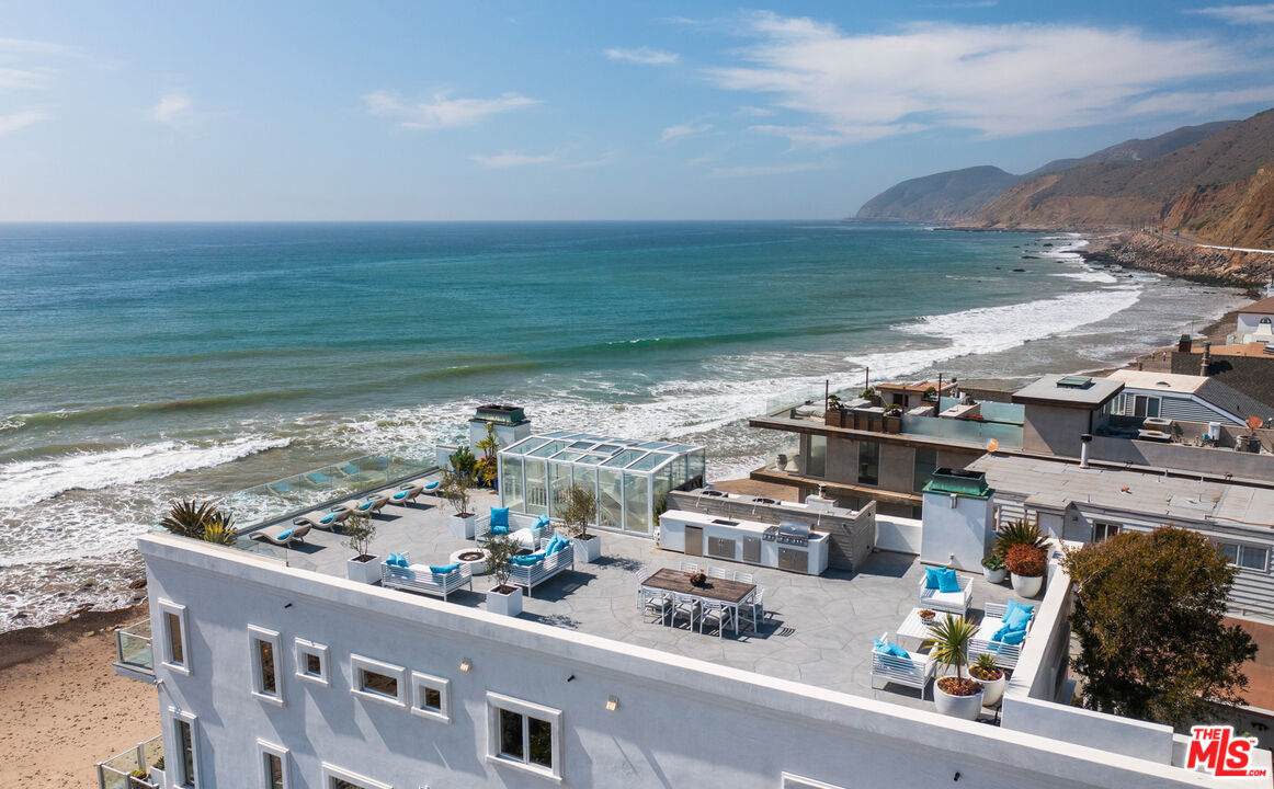 42500 Pacific Coast Hwy - Photo 1