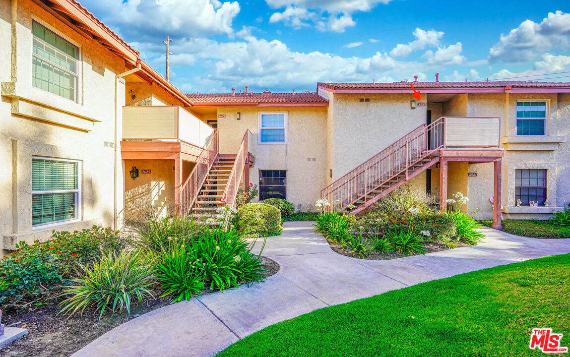 2627 Cameron Ct - Photo 1