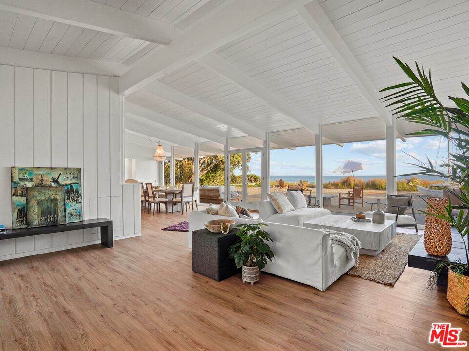 31284 Broad Beach Rd - Photo 1