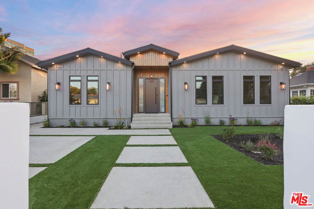 4647 Burnet Ave - Photo 1