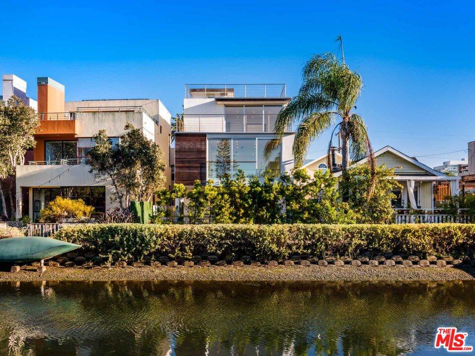 450 Sherman Canal - Photo 1