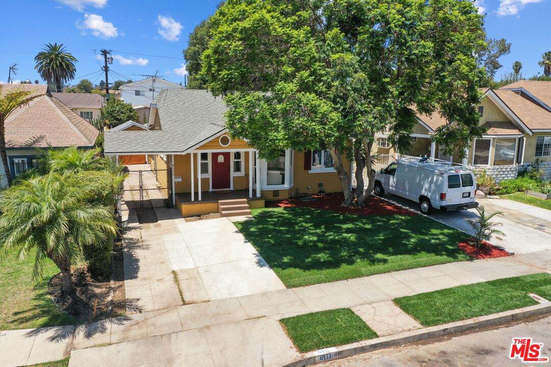6111 Keniston Ave - Photo 1