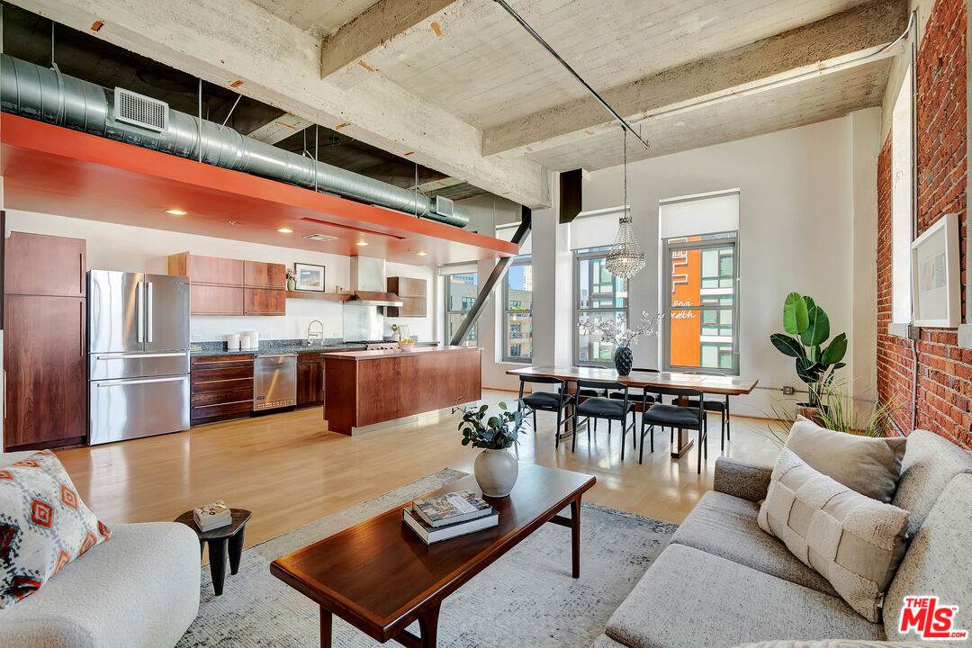 207 Broadway - Photo 1