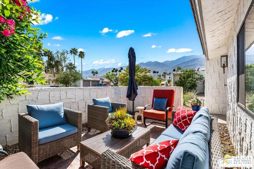 2150 Sunshine Cir - Photo 1