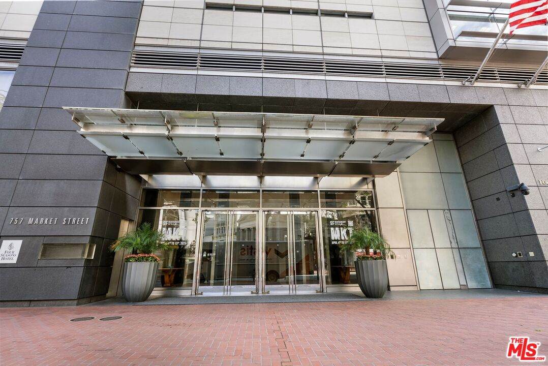 765 Market St - Photo 1