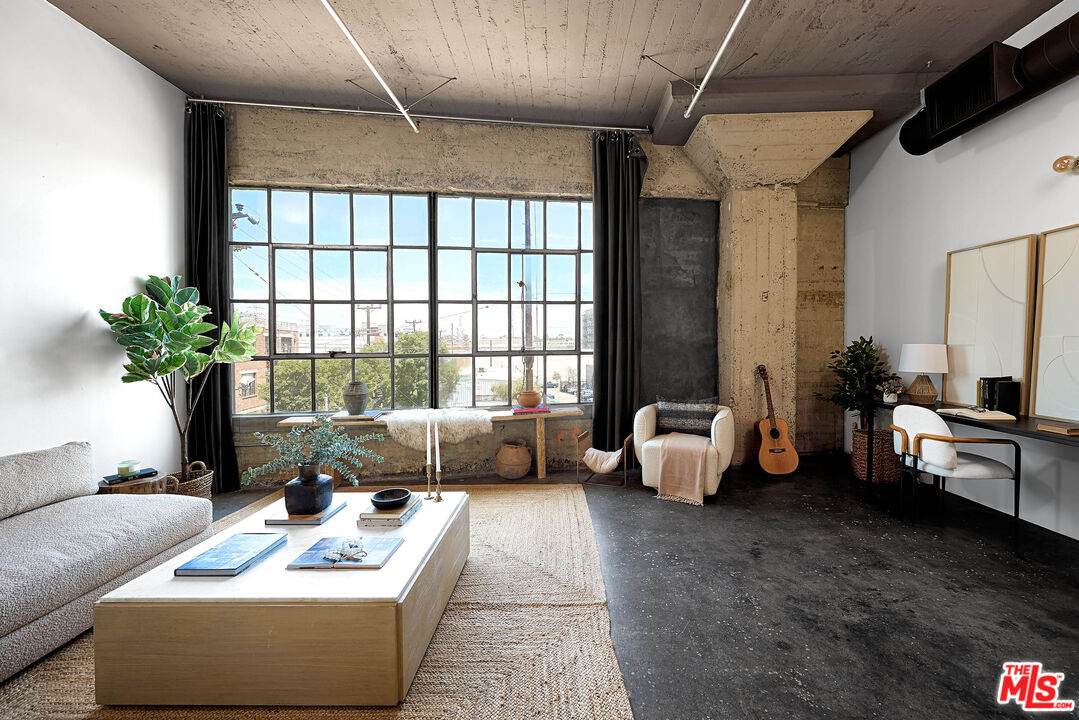 1855 Industrial St - Photo 1