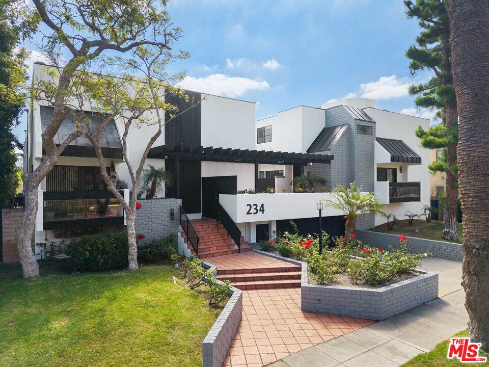 234 Tower Dr - Photo 1