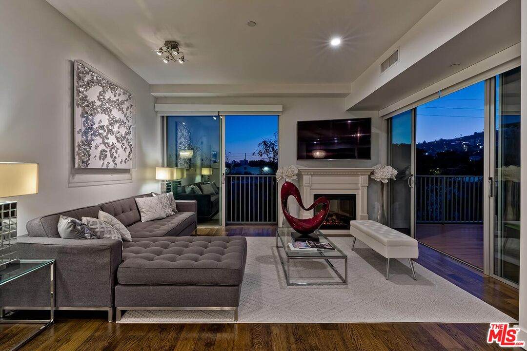 855 Croft Ave - Photo 1