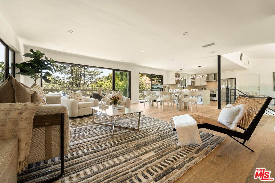 11587 Sunshine Ter - Photo 1