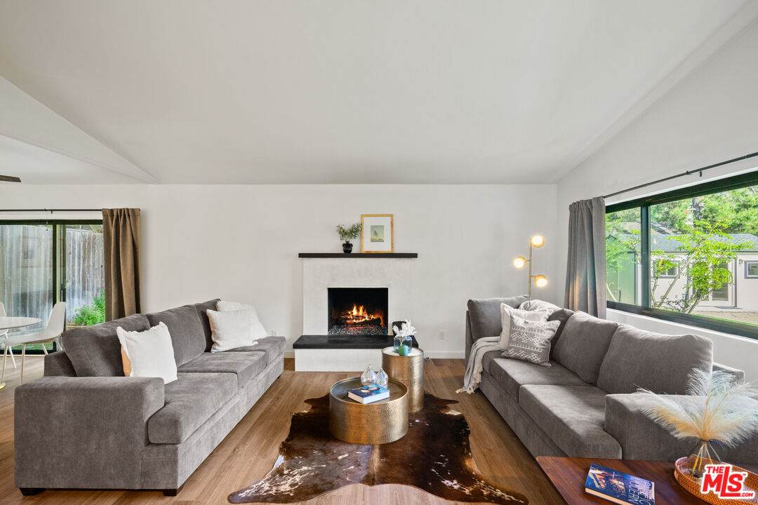 1380 Old Topanga Canyon Rd - Photo 1