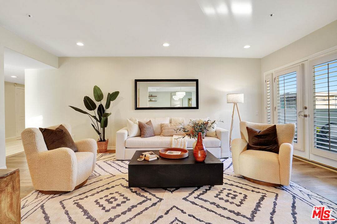 11690 Montana Ave - Photo 1