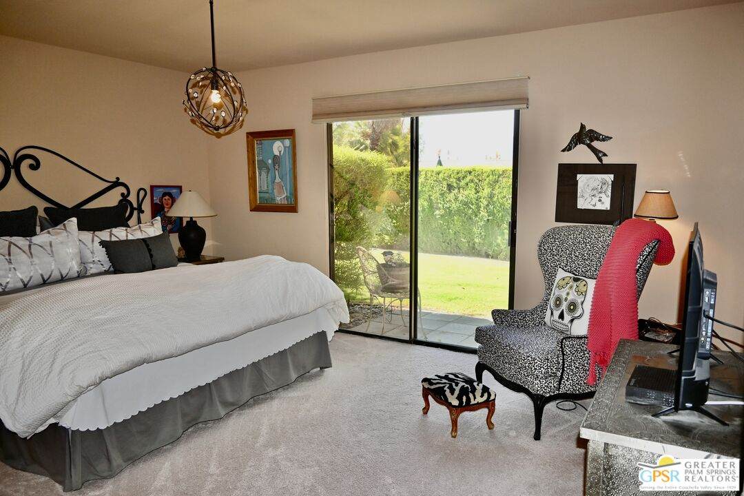 2117 Sunshine Way - Photo 1