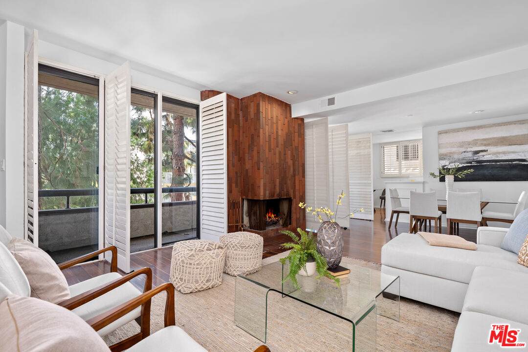 11982 Kiowa Ave - Photo 1