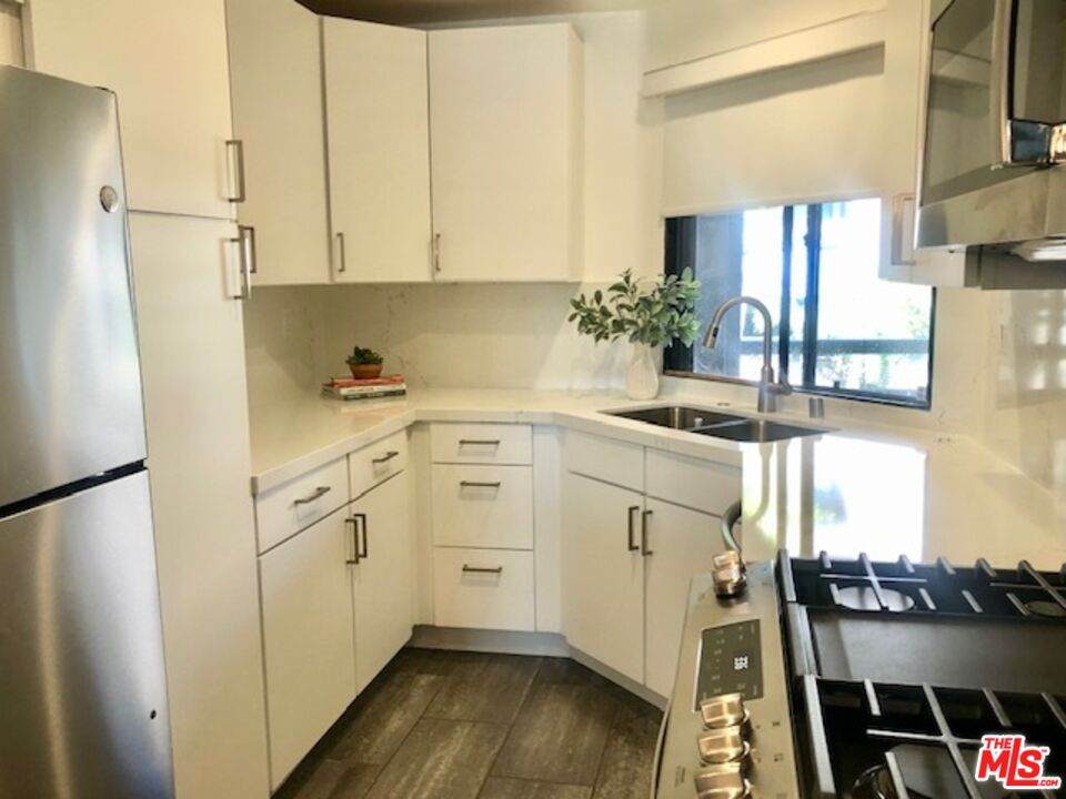 8300 Manitoba St - Photo 1