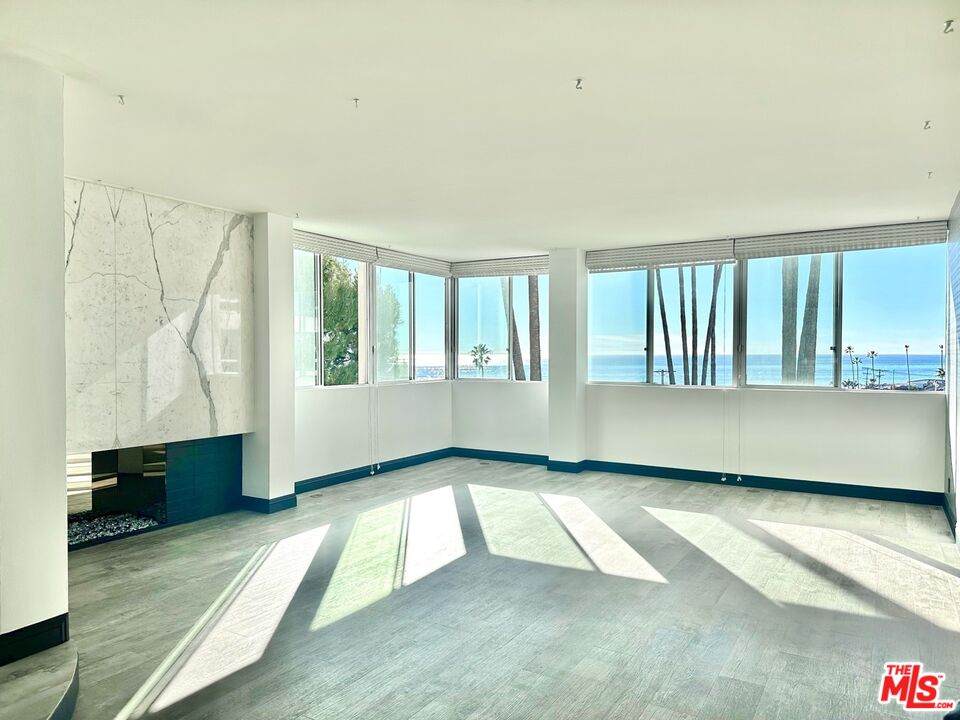 17366 Sunset Blvd - Photo 1