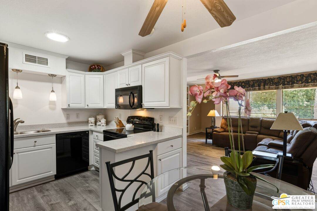 413 Bradshaw Ln - Photo 1