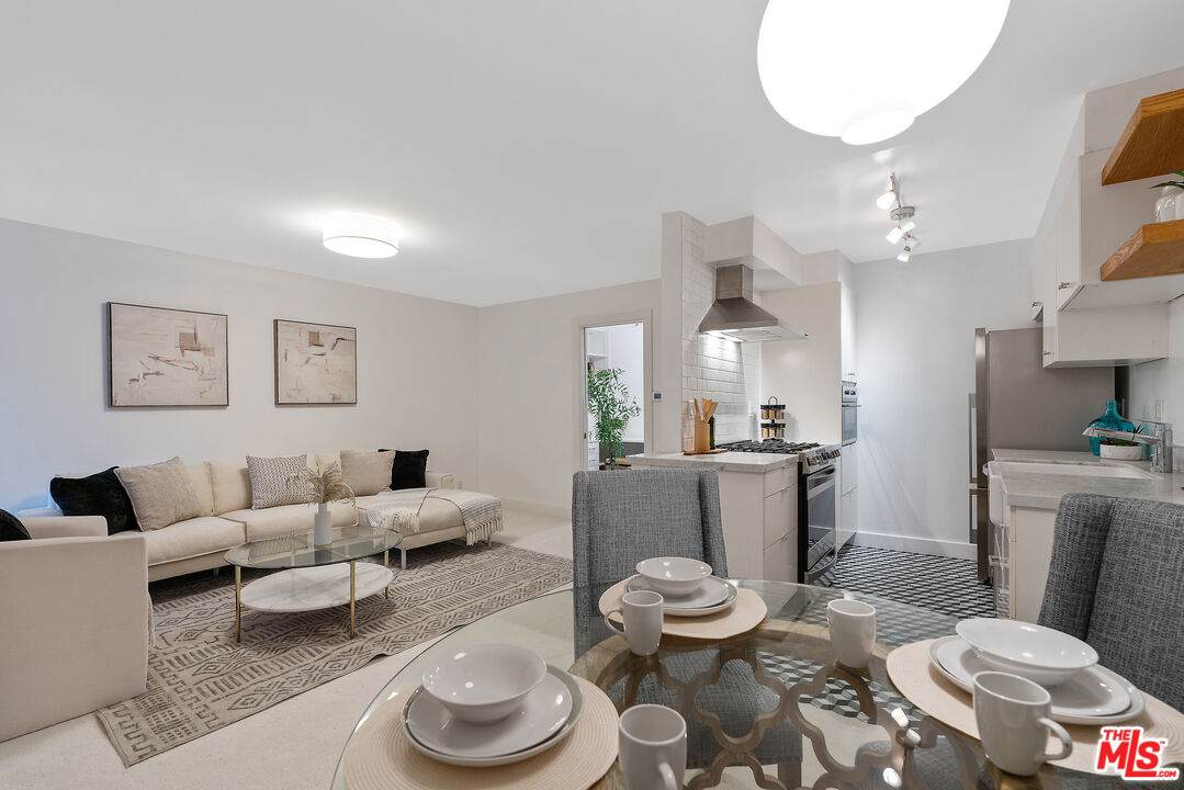 2311 4th St - Photo 1