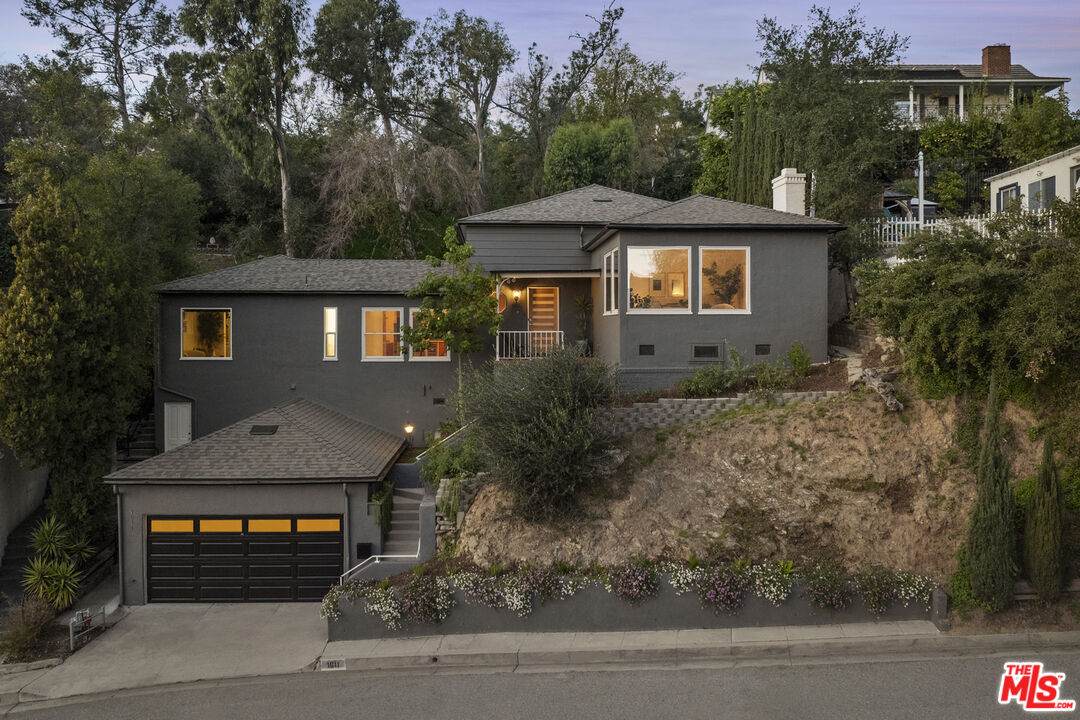 1611 Puebla Dr - Photo 1