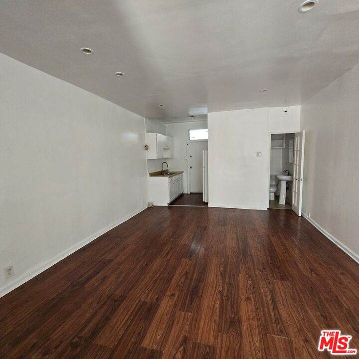 101 Dudley Ave - Photo 1
