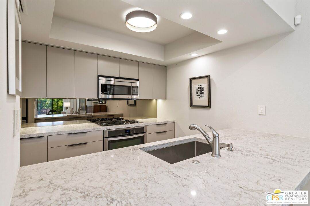 200 Racquet Club Rd - Photo 1